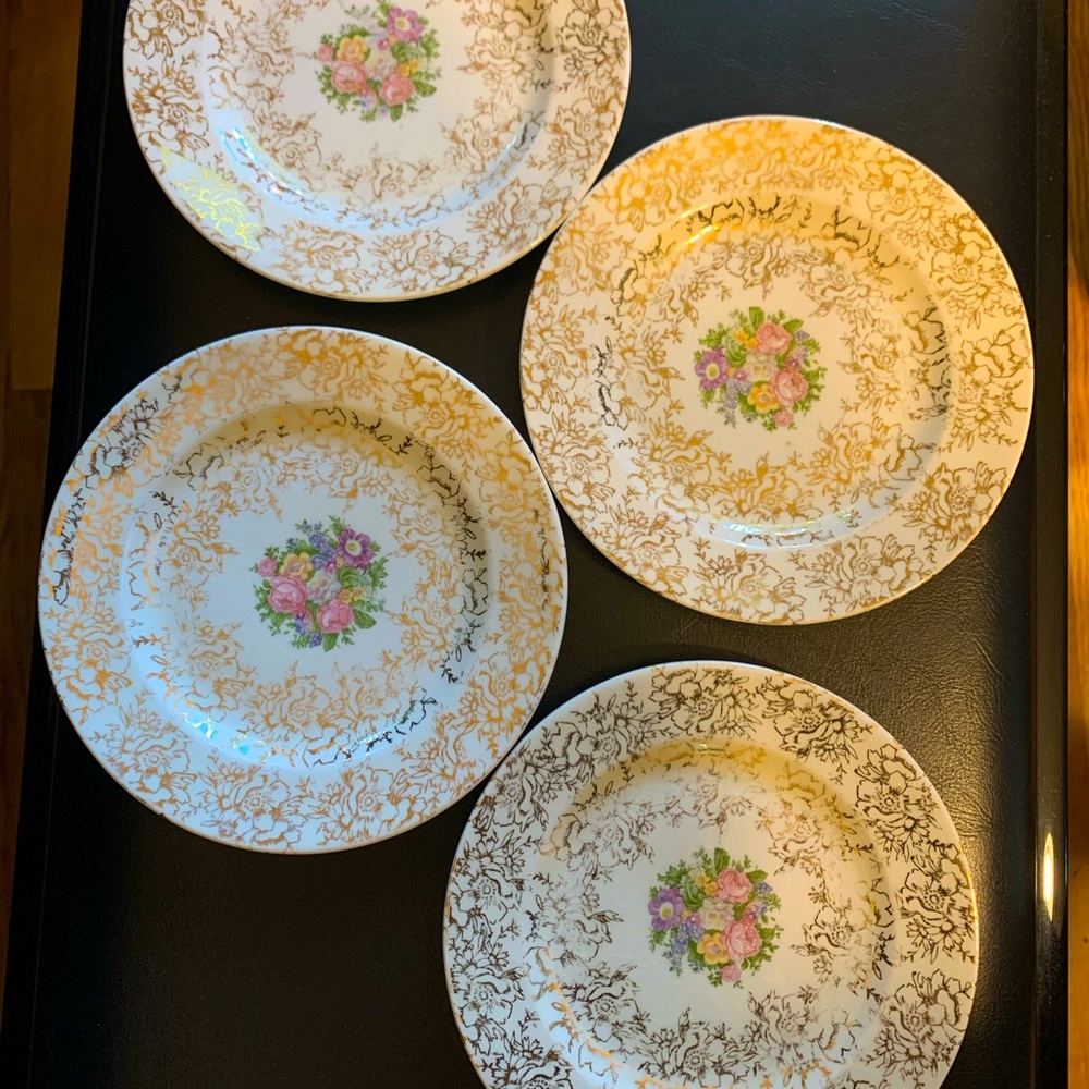 Vintage Atlas Fine China 22karat gold        6 1/2” plates - Picture 2 of 7